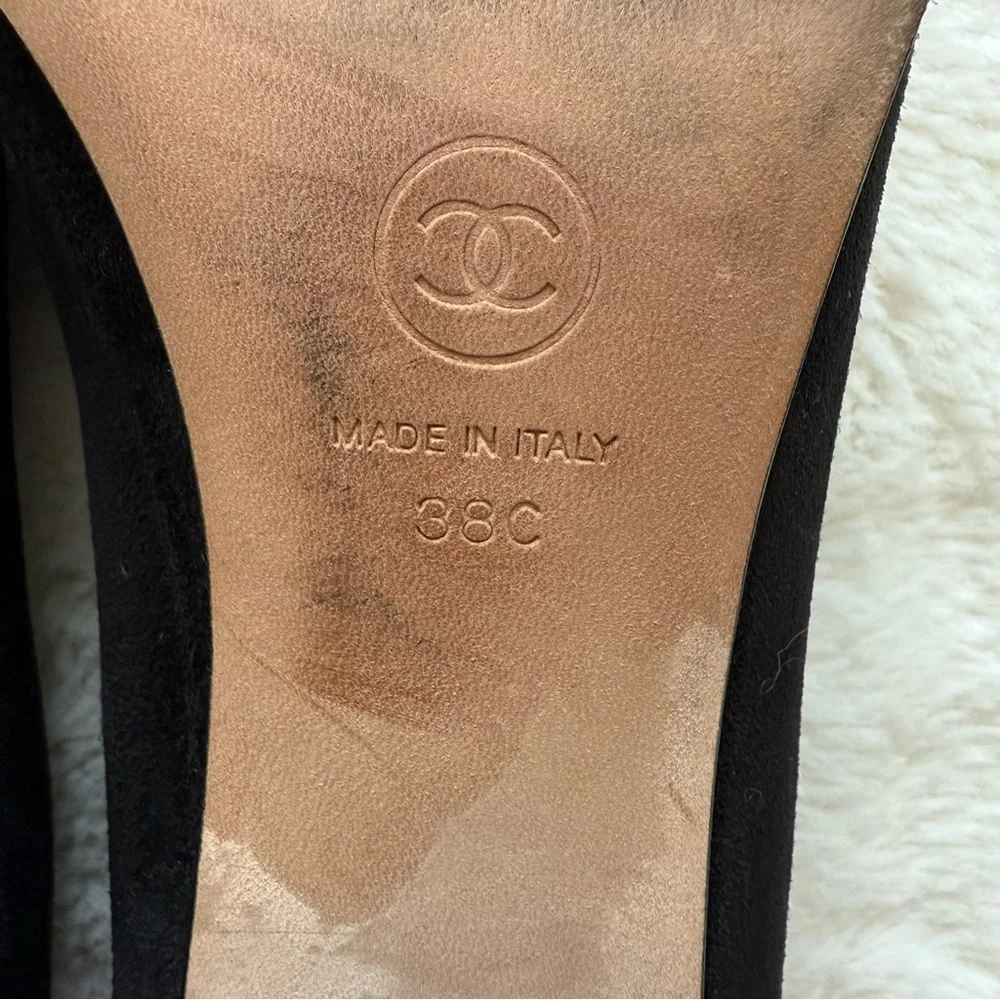 CHANEL women suede heels with pearls  size 38C EU Authentic